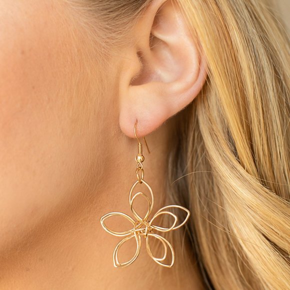 Flower Garden Fashionista Gold Floral Necklace - Picture 3 of 3